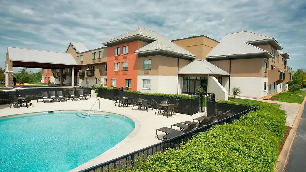 Holiday Inn Express Nashville Airport By Ihg