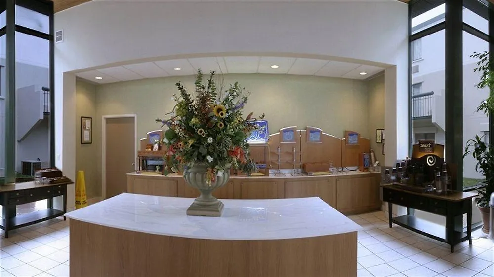 Holiday Inn Express Nashville Airport By Ihg Hotel