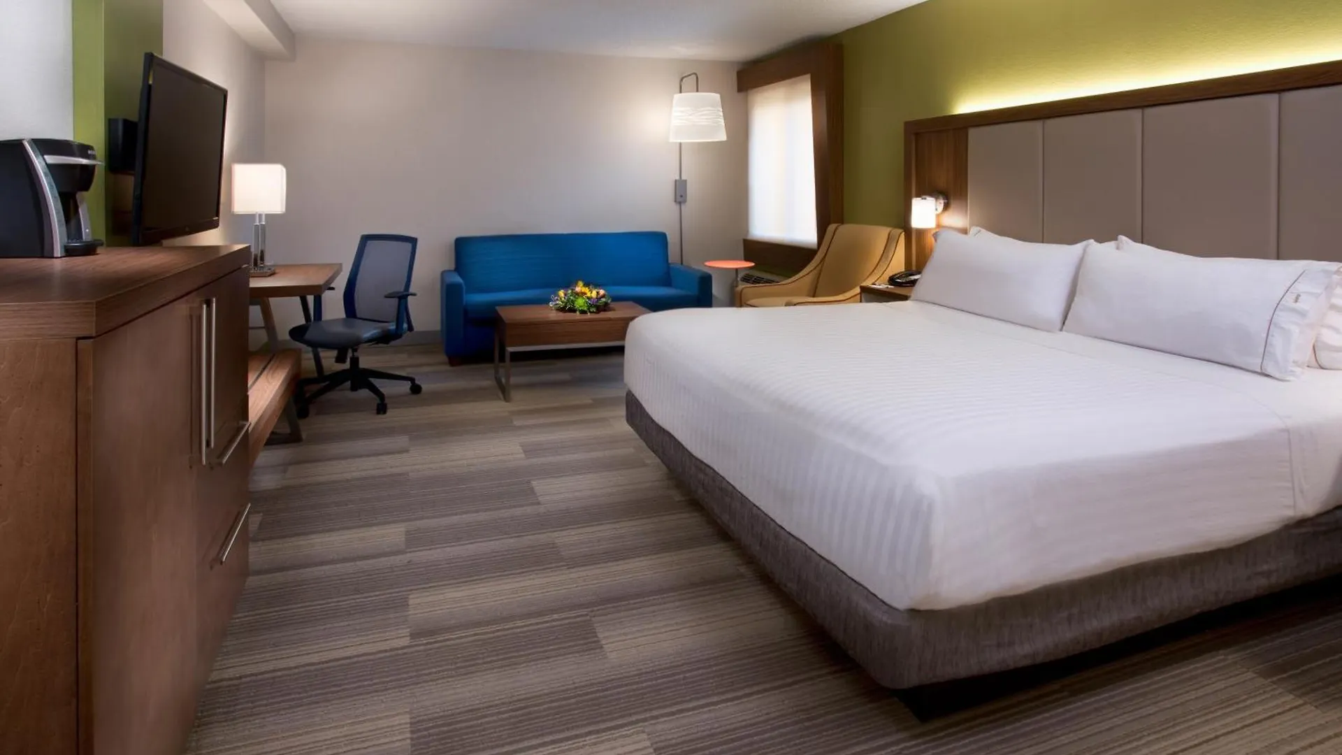 *** Hotel Holiday Inn Express Nashville Airport By Ihg United States