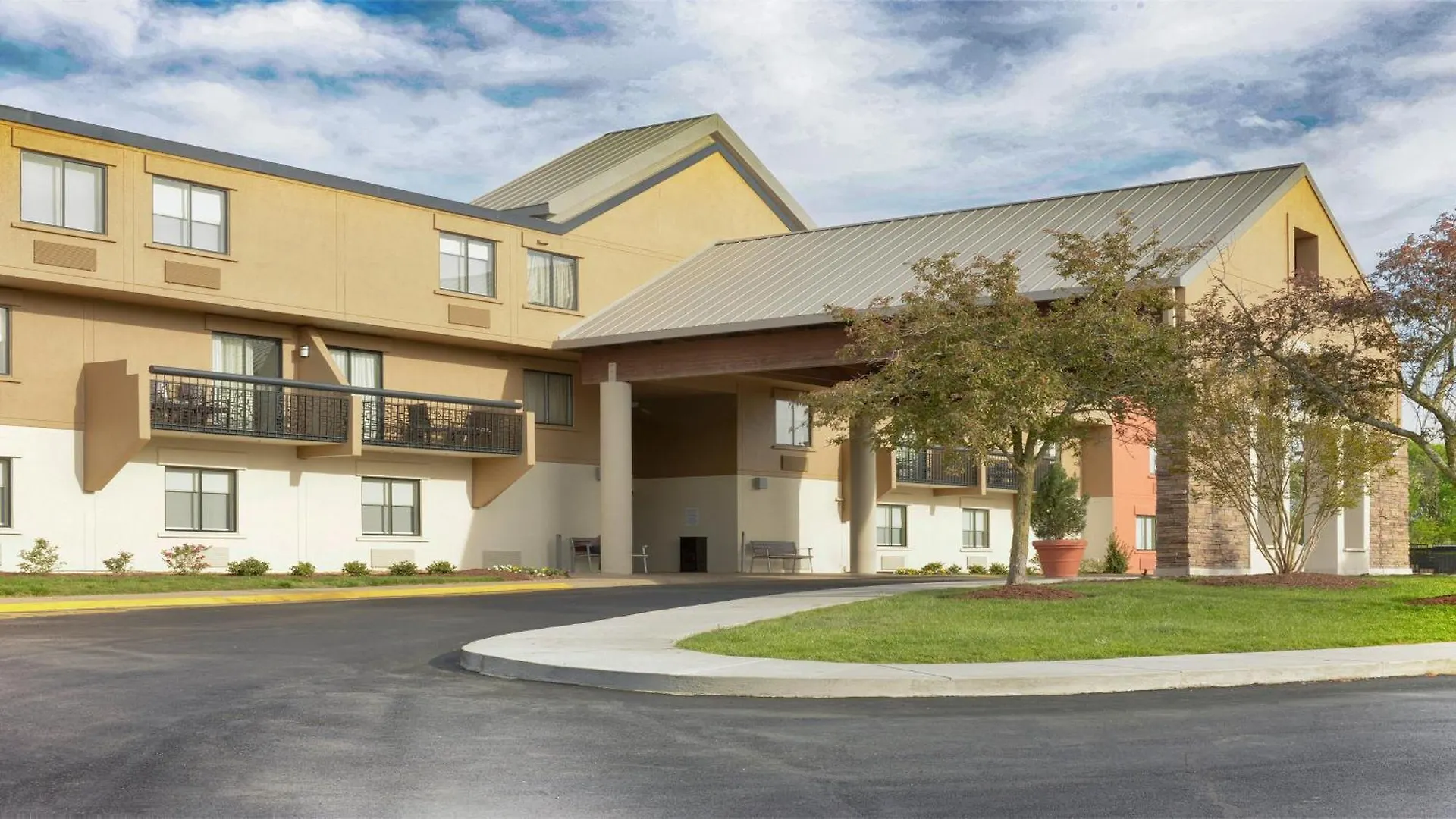 *** Hotel Holiday Inn Express Nashville Airport By Ihg United States