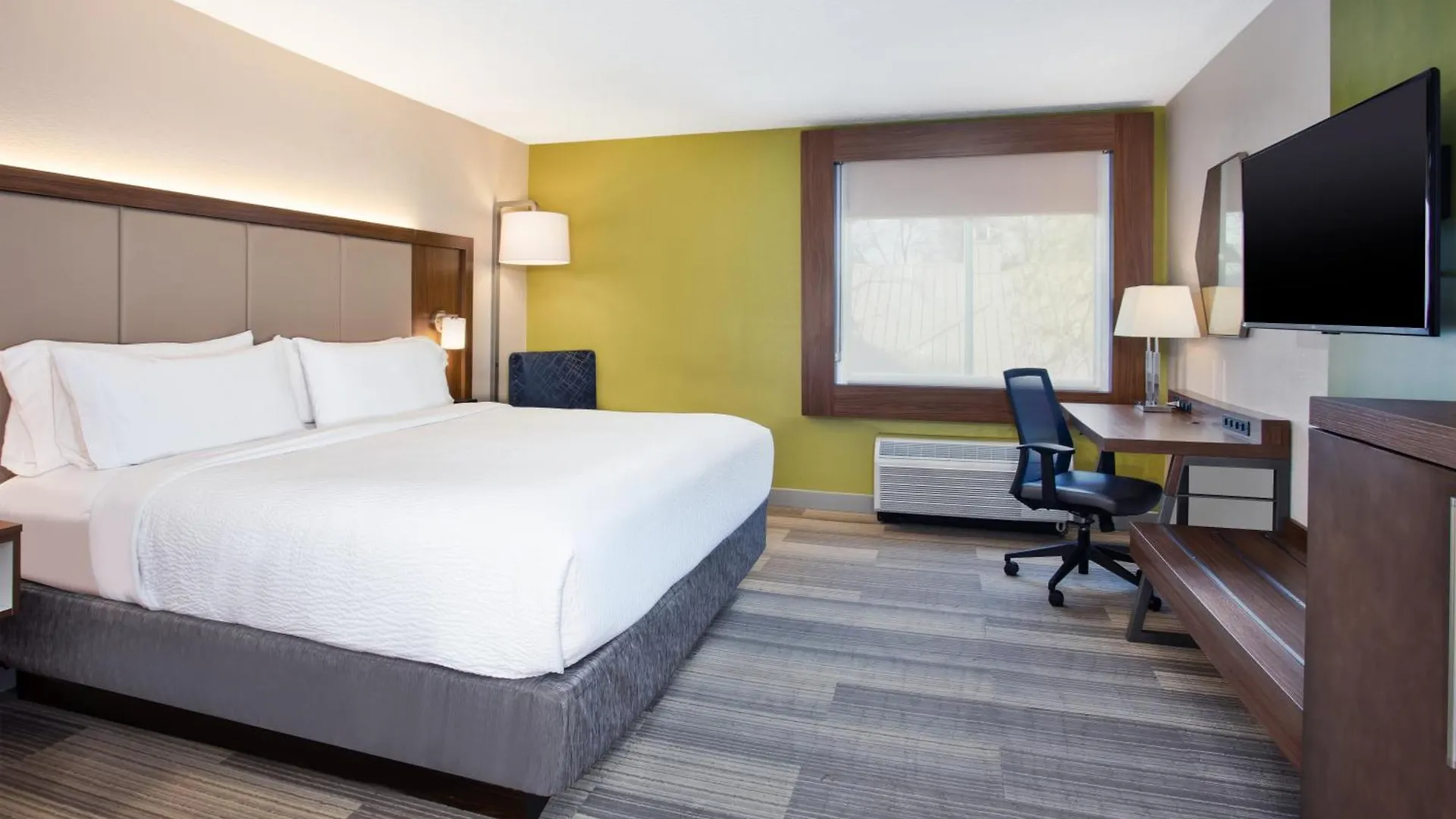 Holiday Inn Express Nashville Airport By Ihg 3*,  United States