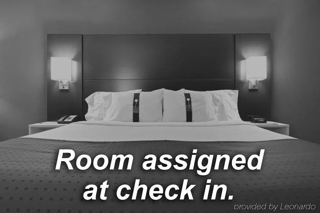 Hotel Holiday Inn Express Nashville Airport By Ihg