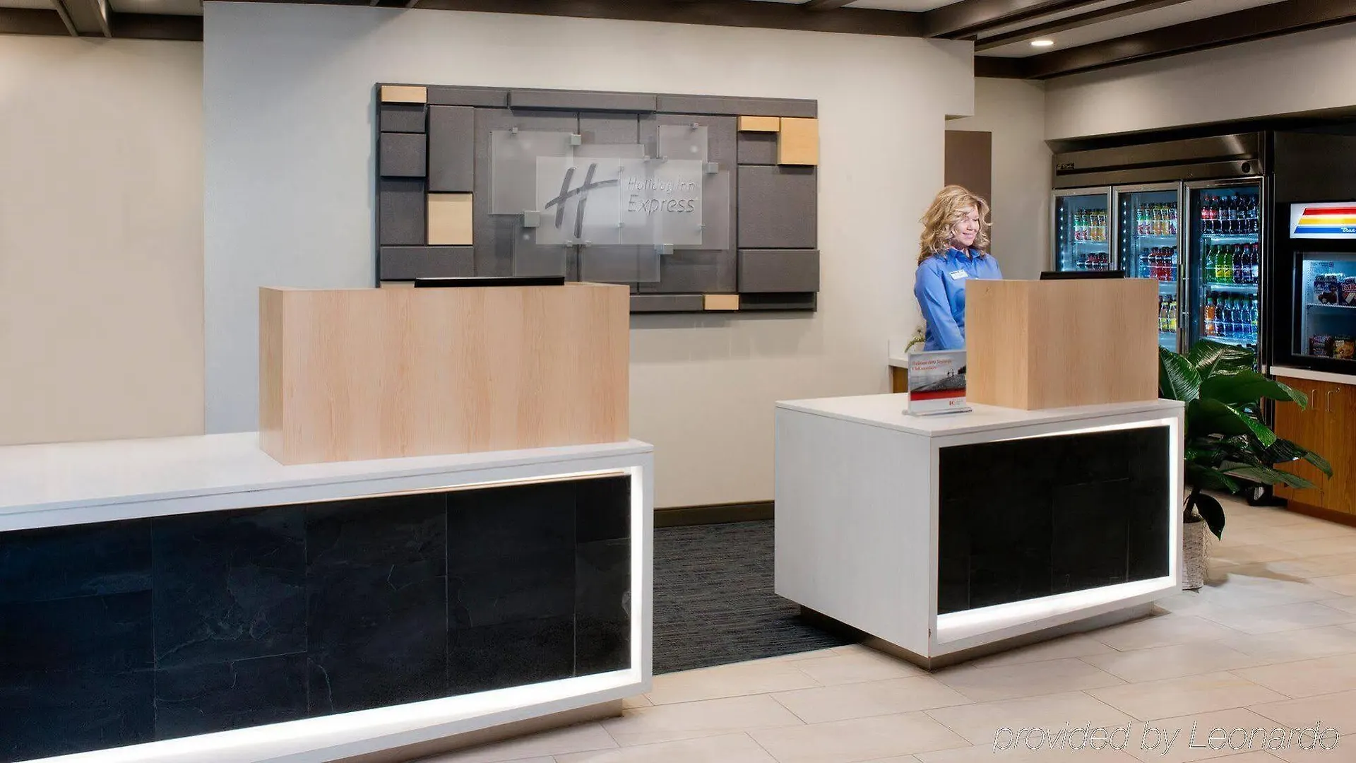 Hotel Holiday Inn Express Nashville Airport By Ihg