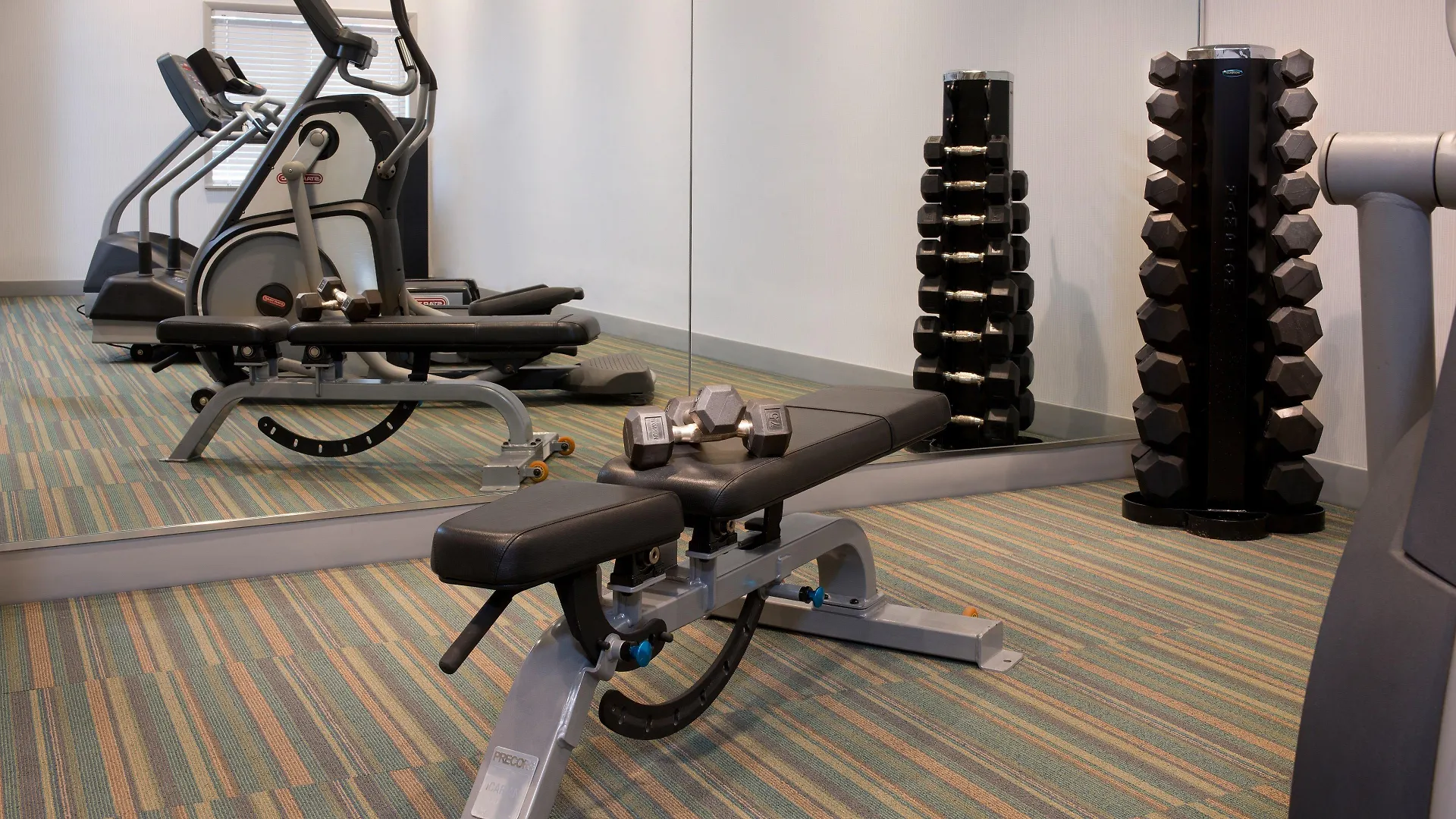 Holiday Inn Express Nashville Airport By Ihg