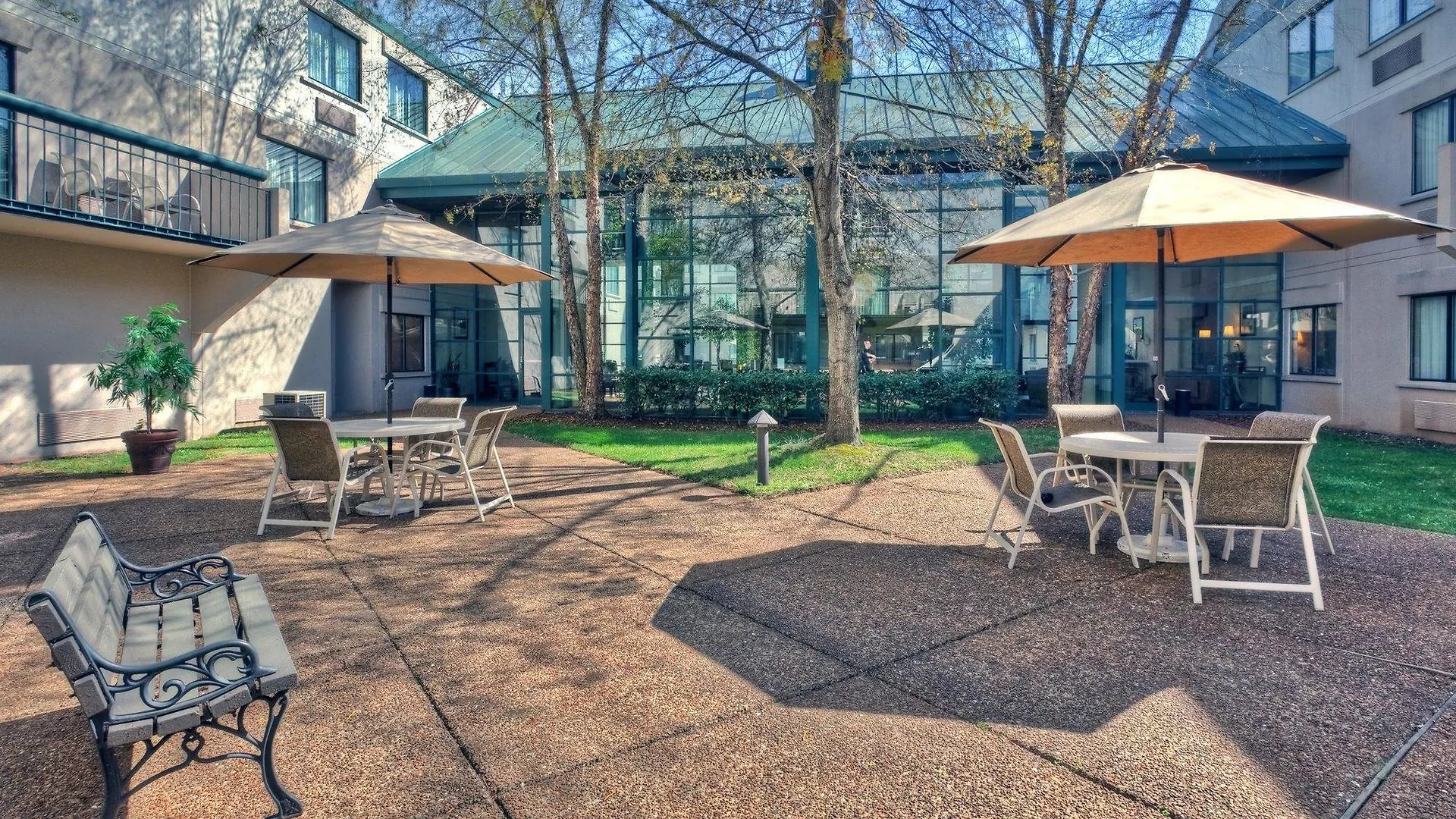 Holiday Inn Express Nashville Airport By Ihg Hotel